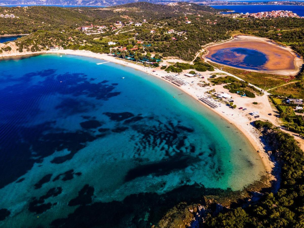 Helianthus Guesthouse Amoliani Bagian luar foto
